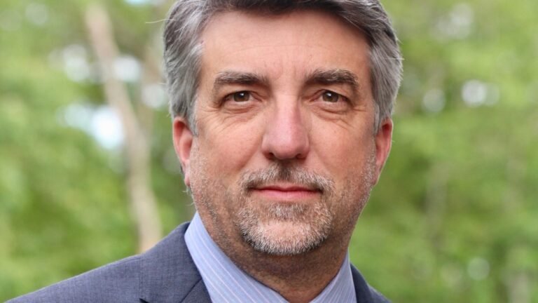 Jason Short si unisce a Orva per ampliare il portafoglio di calzature