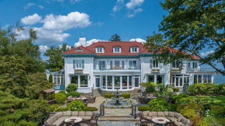 Com’è una villa da 100 milioni di dollari? È enorme (più di 1200 mq), con piscina e tanto altro. Qui la foto