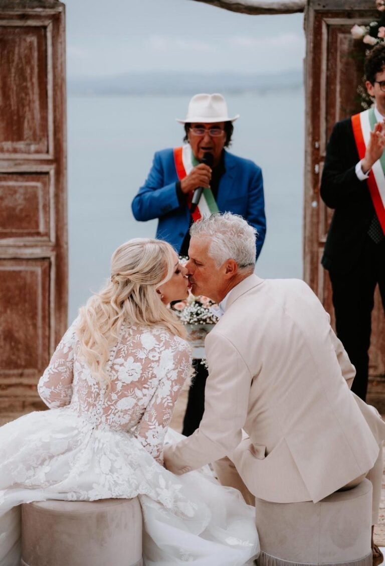 Antonio e Ileana, il sì da favola sul mare di Vasto
